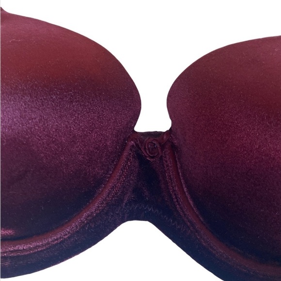Victoria’s Secret dark red velvet underwire bra and matching thong panty set - Picture 2 of 13